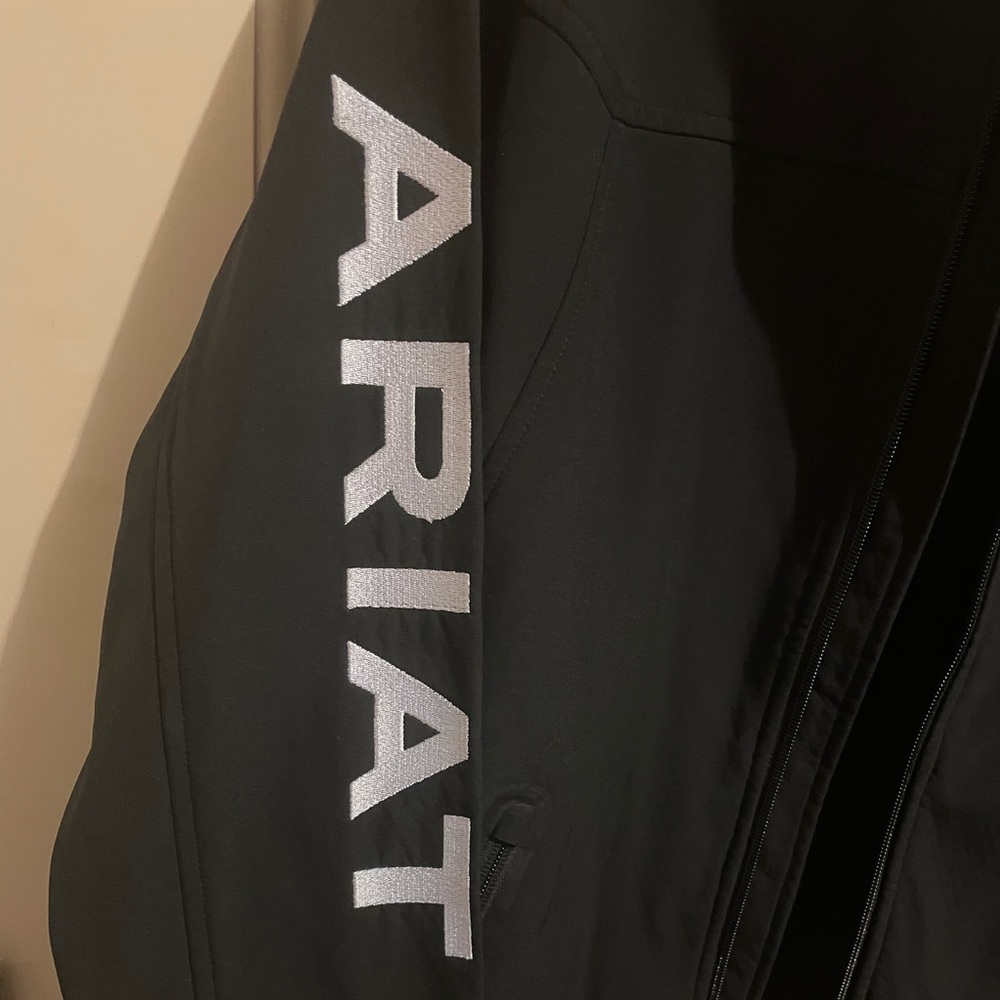 Ariat black softshell jacket - Picture 2 of 4